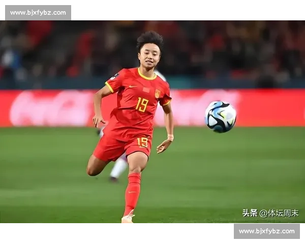 中国女足黄金阵容出征东亚杯 王霜张琳艳领衔剑指佳绩