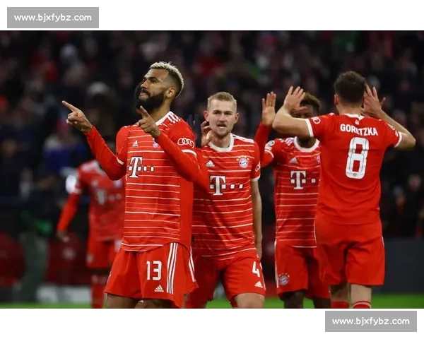 基米希力挺迪亚斯：微笑刺客首秀造点 拜仁新核重塑边路活力