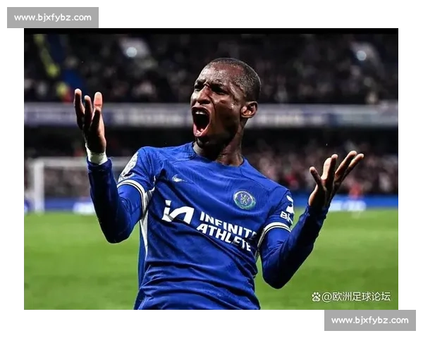 曼联 1 亿欧追逐法鹰锋霸引争议 红魔高价引援又现冤大头风险？